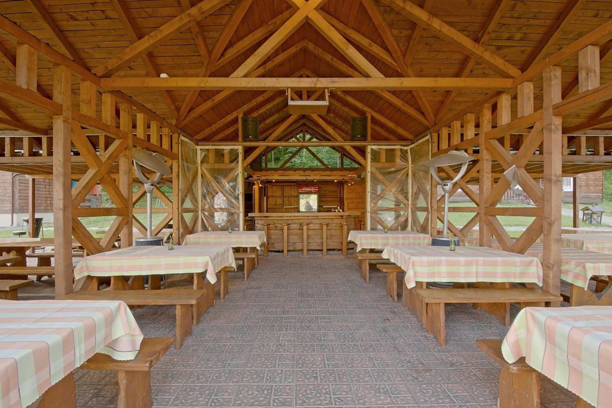 Kupelne Domceky - Kupele Cerveny Klastor Smerdzonka Экстерьер фото